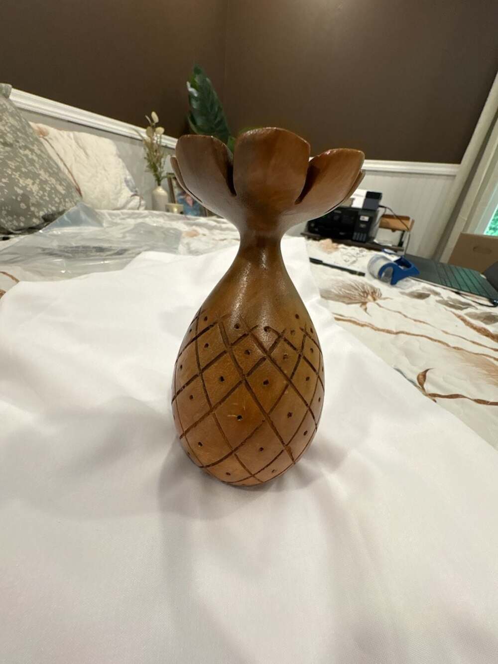 Vintage Leilani Hand-Carved Monkey Pod Wood Pineapple Appetizer Toothpick Holder